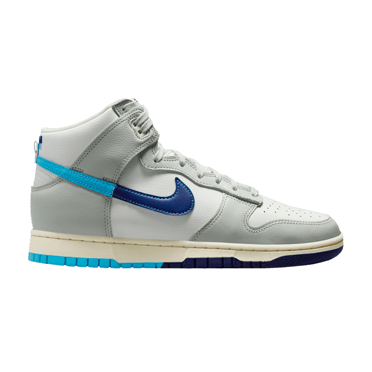 Dunk High SE 'Split - Baltic Blue' Sneaker Release and Raffle Info