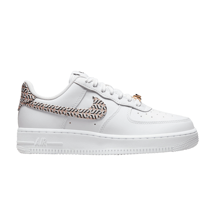 Wmns Air Force 1 LX 'United in Victory - White' Sneaker Release and Raffle Info